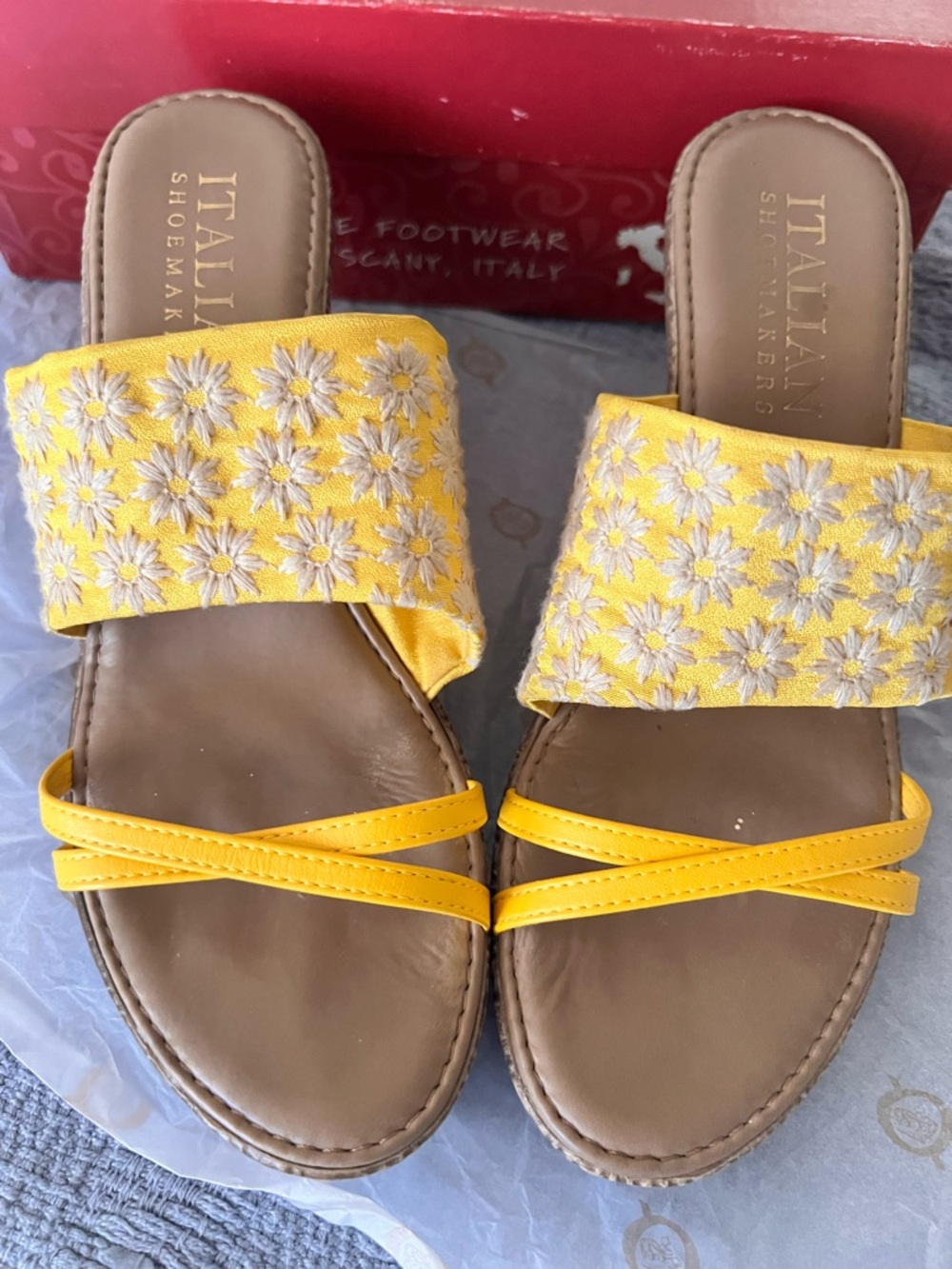 Italian Shoemakers Yellow Daisy Embroidered Slide Sandals